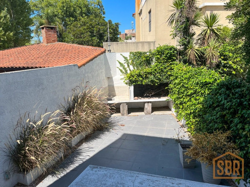 Venta De Casa En Carrasco Sur 6 Dormitorios A Pasos De Arocena