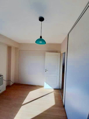 Imagen 2 de 13 de Venta Departamento 2 Ambientes - Barrio Flores - Caba