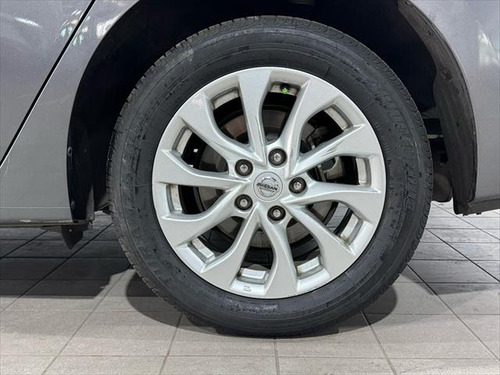 Nissan Sentra 1.8 Advance Cvt