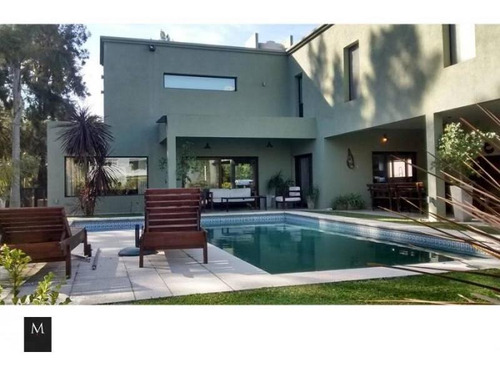 Imagen 2 de 21 de Espectacular Casa En Haras La Pradera