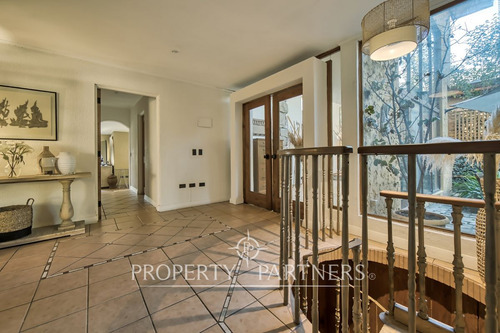 Hermosa, Amplia Y En Condominio. Casa En Venta Cer...