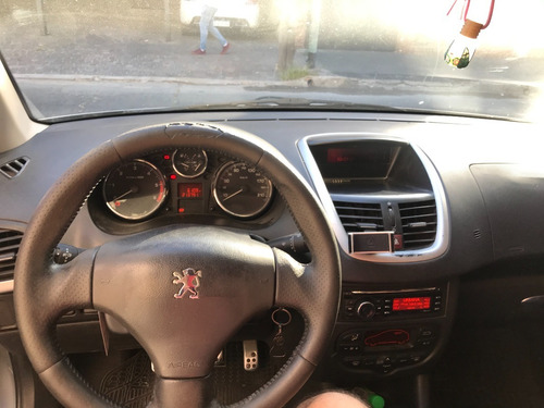 Peugeot 207 1.4 Hdi Xt Premium