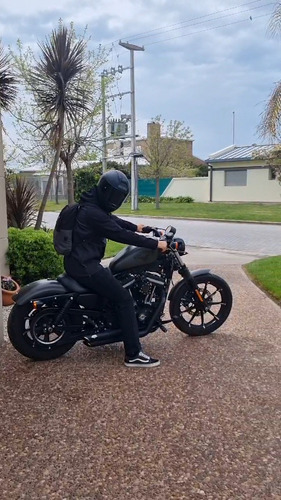 Harley Davidson Iron 883