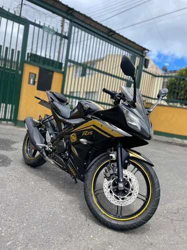 R15 V2 Km 59.200 Comprobable Perfecto Estado Kit De Arrastre