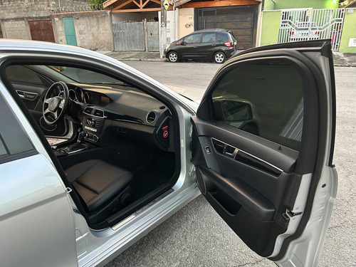 Mercedes-Benz Classe C 1.8 Cgi Turbo 4p