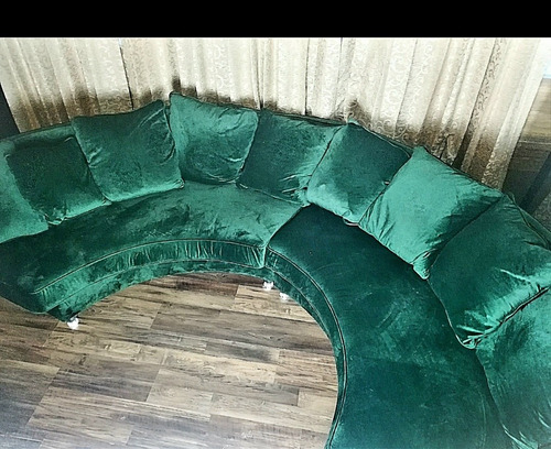 Imagen 5 de 7 de Nueva Lujosa Sala Verde De Dos Sofás Curvadas De Terciopelo