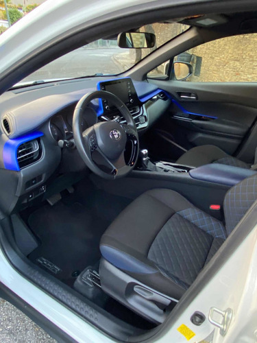 Imagen 11 de 12 de Toyota Ch-r / Chr