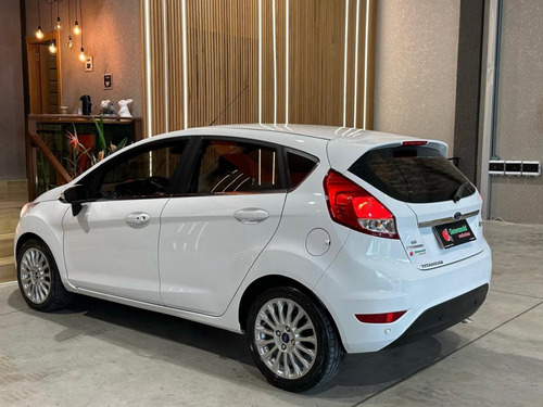 Ford Fiesta 1.6 TI-VCT FLEX TITANIUM POWERSHIFT
