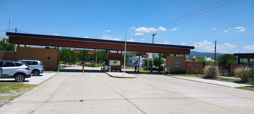Hermoso Lote Para Construcción, Con Vista A Las Sierras, Barrio Privado, Colinda Con Espacio Verde