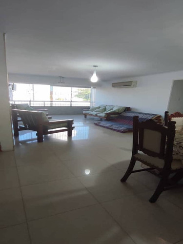 Imagen 8 de 12 de Apartamento Remodelado, Av. Romulo Gallegos, El Marques Norte, Municipio Sucre