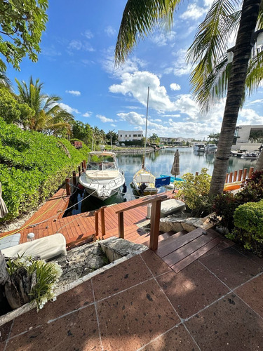 Imagen 15 de 30 de Venta De Casa En Puerto Cancun Frente A Canal