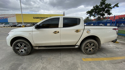 Imagen 4 de 17 de Mitsubishi L200 2.5