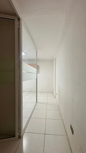 Oficina 25 M2 En Providencia Cercana A Metro