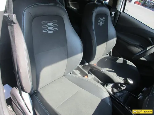 Chevrolet Onix Lt 1400cc Mt Aa