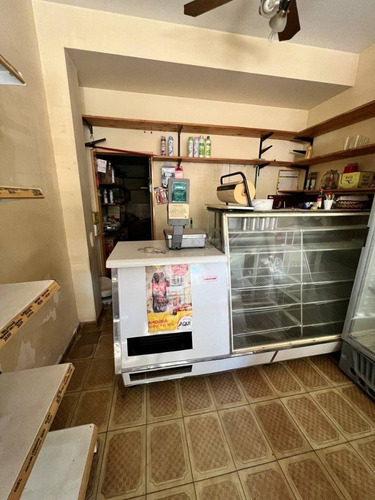 Local Comercial En Patricios 54
