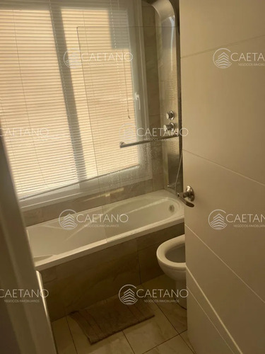 Venta Apartamento 2 Dormitorios. Playa Mansa, Punta Del Este.