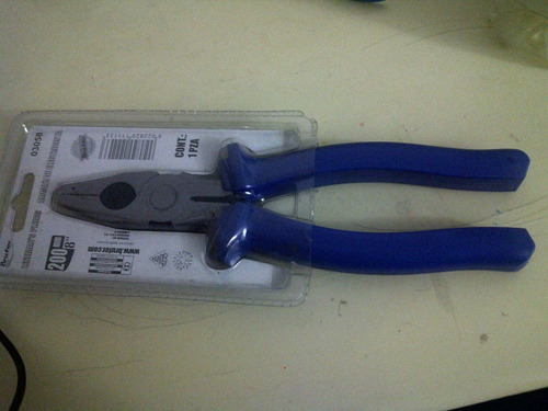 Alicate De Electricista De 8 Pulgadas 200 Mm Marca: Brufer