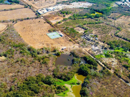Terreno En Venta En Mazatlan, Sinaloa, Mexico. 37,566 M2 Frente A Nuevo Hospita