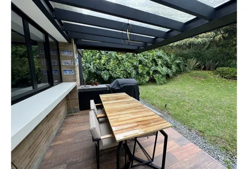 Casa Para Arriendo Amoblada En Alto De Las Palmas