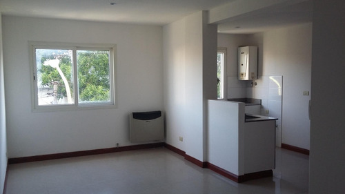 Imagen 3 de 16 de Excelente Departamento De 1 Dormitorio