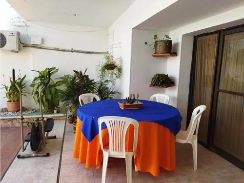 Vendo Casa Para Inversionistas Con Coworking Y 2 Aptos.