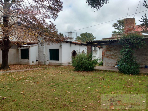 Imagen 1 de 10 de Casa - Manuel B Gonnet