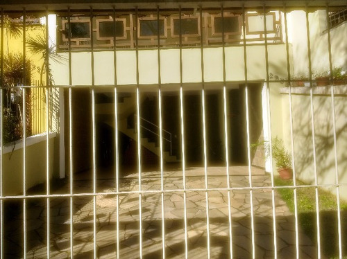 Casa Em Vila Conceição Com 3 Dormitórios - Mi16512