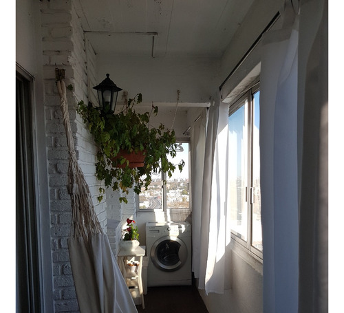 Dueño Alquila Luminoso Apartamento Con Vista Panorámica A La Bahía En El Corazón De Paso Molino.