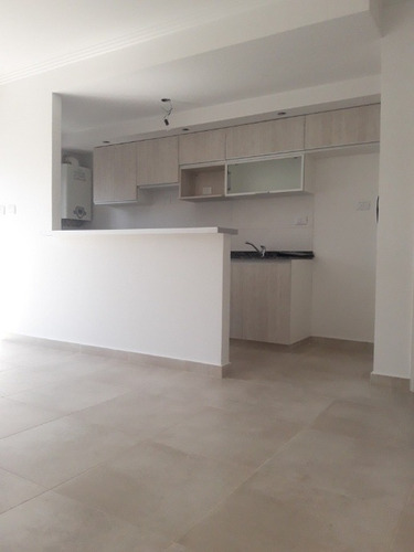 Imagen 7 de 14 de Departamento En Venta En Lanus Este