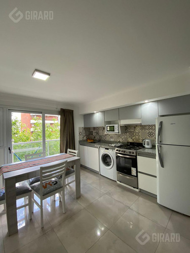 Venta, Departamento 1 Ambiente En Zona La Perla . Apto Credito Bancario
