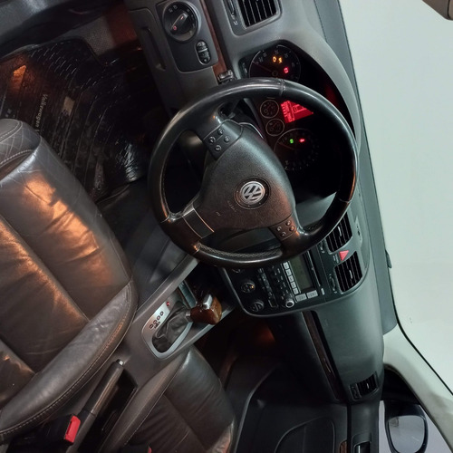 Imagen 7 de 8 de Volkswagen Vento Luxury Tipt 2.5l