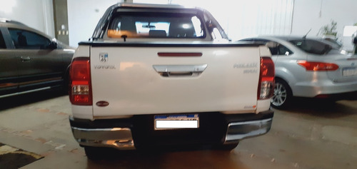 Imagen 11 de 18 de Toyota Hilux Srx At 4x4 2020 Con Solo 27000km Tamola