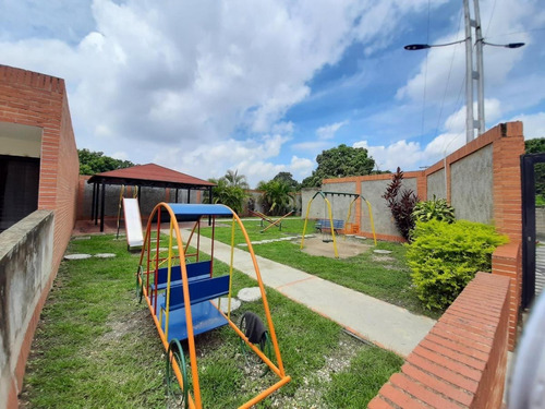 Imagen 12 de 12 de Townhouse En Res. Manantial Dorado, Foth-224
