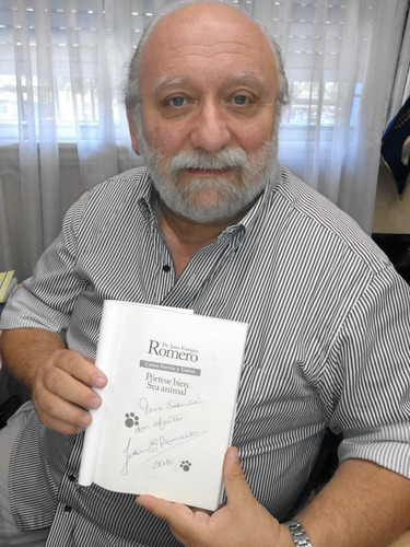 Como Perros Y Gatos - Dr. Romero Autografiado