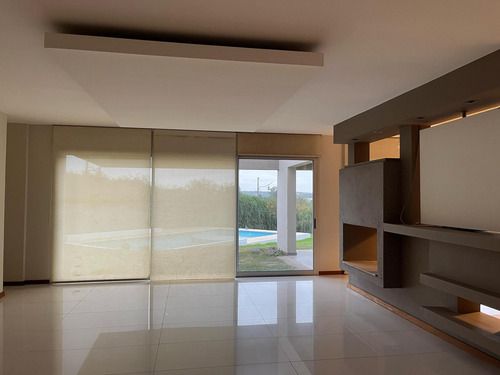 Casa En Alquiler Country 4 Hojas Mendiolaza