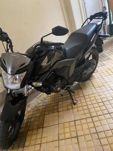 Honda Invicta 2015