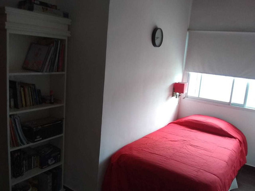 En Venta En El Palomar Zona Barrio Aeronautico A 5 Cuadras De La Estacion Chalet Al Fondo De 6 Ambientes 2 Baños Quincho Pileta F: 8740