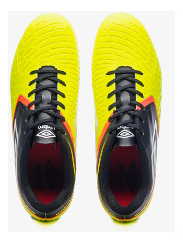 Botines Futbol Umbro Score Para Campo Con Tapones Importado