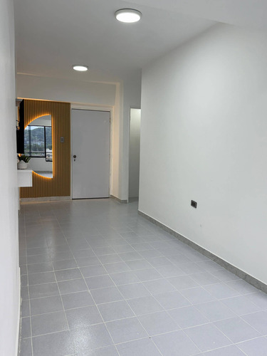 Eduardo Romero Vende Apartamento El Viñedo Valencia 290622