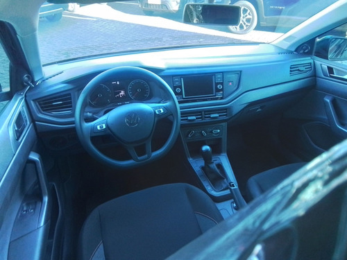Volkswagen Polo 1.0 MPI MANUAL