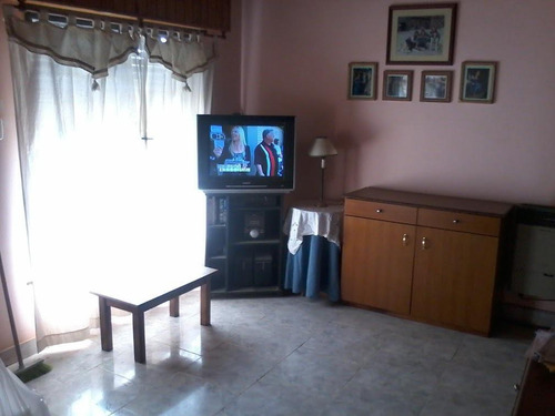 Casa En Venta - 3 Dormitorios 1 Baño - 110mts2 - Bahia Blanca