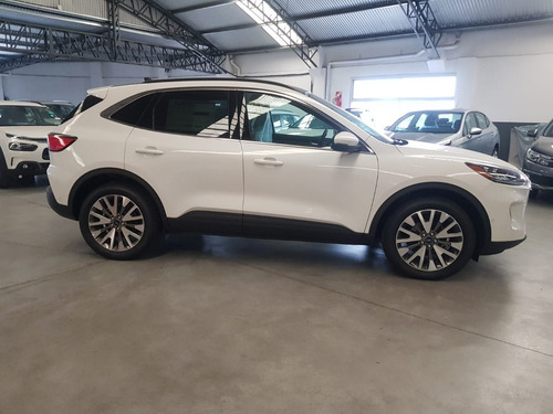 Nueva Ford Kuga Hibrida Titanium 0km 2021