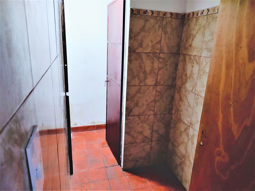 Imagen 4 de 12 de Venta De Galpón Depósito Caseros Tres De Febrero