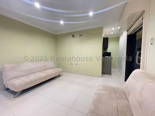 Imagen 2 de 7 de Local Comercial En Venta En Santa Irene. Punto Fijo