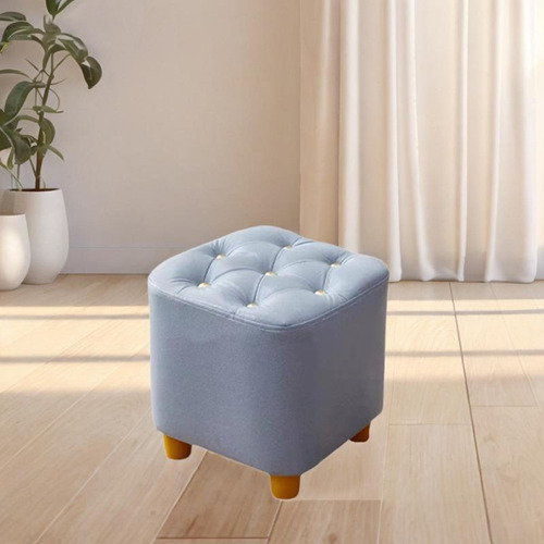 Elegante Reposapiés Otomano Para Decoración Del Azul