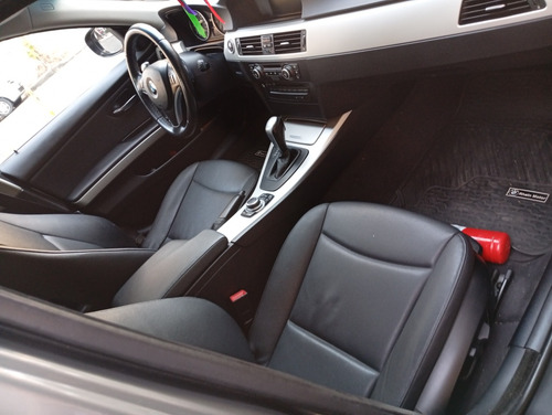 BMW Serie 3 2.5 325i Sedan Executive Automática