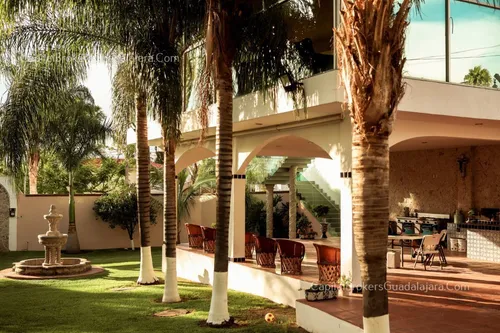 Casa En Venta Con Alberca En Balcones De La Calera