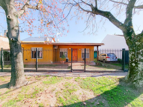 Imagen 16 de 16 de ** Venta Casa 4 Ambientes Con Jardin Y Cocheras Pacheco **