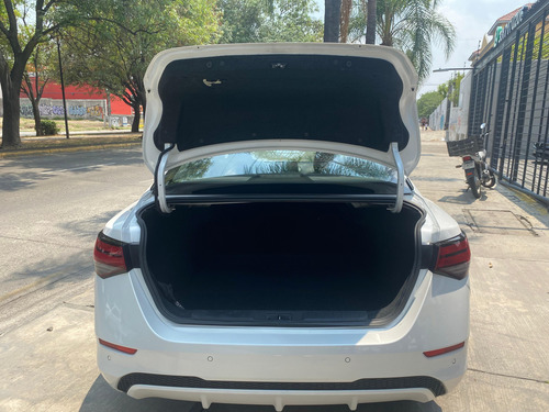 Nissan Sentra 1.8 Advance Mt