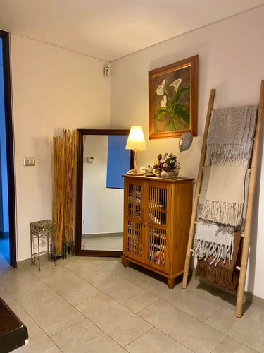 En Arriendo! Espectacular Casa Con Vista A Stgo. El Arrayán